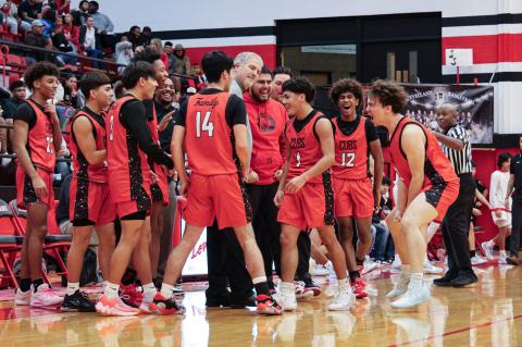 Brownfield Runnin' Cubs defeat Levelland Lobos 80-50