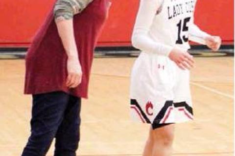 Lady Cubs 4-0 in district, Cubs fall to 1-1