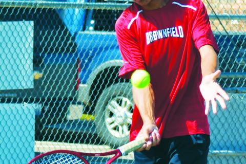 Cubs tennis team struggles in District opener against Seminole