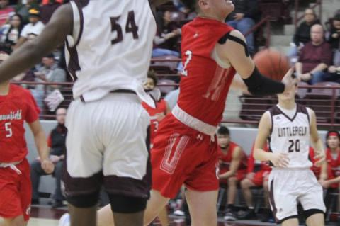 Cubs hold off Wildcats for road win