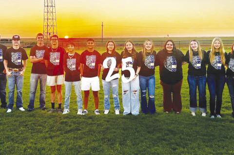 Wellman-Union celebrates class of 2025 Senior Sunrise