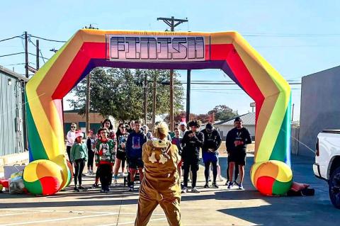 Brownfield Chamber Home for the Holidays Home Tour & Downtown Reindeer Run recap
