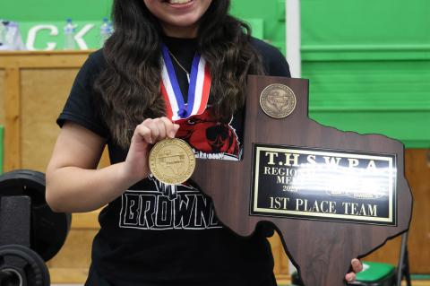 LADY Cubs Powerlifting