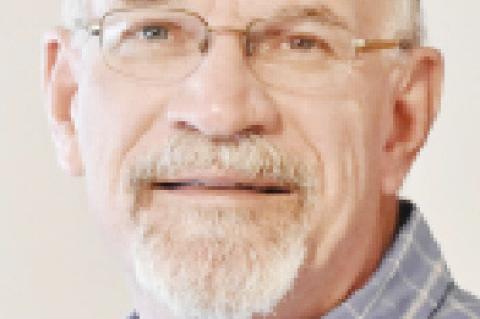 Newspaperman ending 43-year tenure