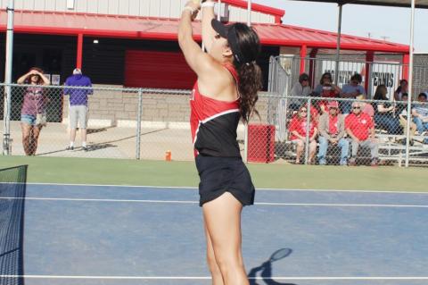 Brownfield Tennis host District Tourney