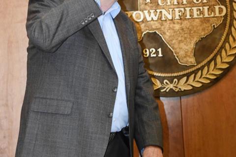 Mayor, Councilmembers Sworn-in, At-large Vacancy Filled