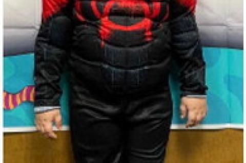 Halloween Costume Contest !