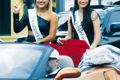 Miss Brownfield appears in TTU Homecoming parade