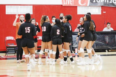 Lady Cubs dominate the night