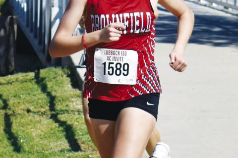 Lady Cubs’ Hesse runs away with title at Littlefield XC Invite