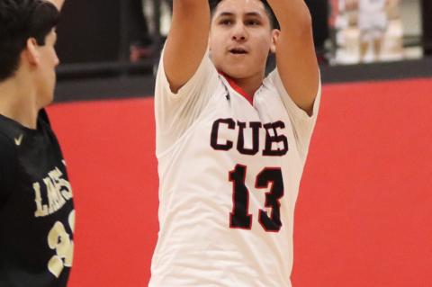 Brownfield Runnin Cubs improve to 3-0 in district play defeating Lamesa Golden Tornados 62- 46