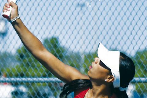 Team tennis forced into must-win situation after loss