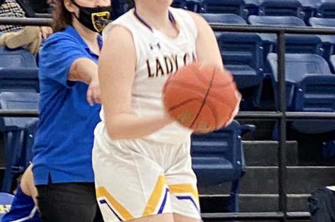 Lady ‘Cats fall on the road